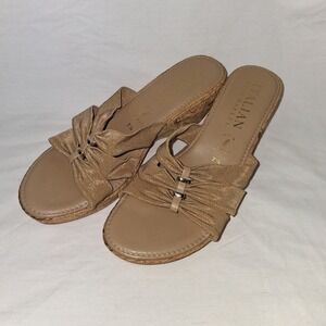 Italian‎ Shoemakers Gold Wedge Sandals Slides Women's Size 7.5 Italy